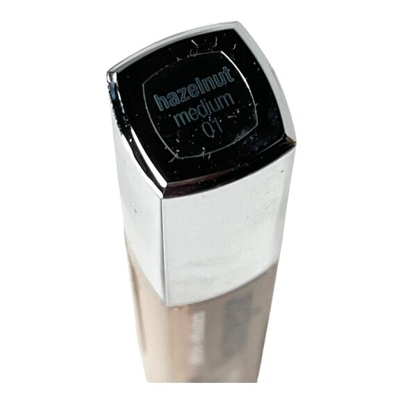 NEW Neutrogena Healthy Skin Radiant CREAM CONCEALER Hazelnut 01 Medium .24oz - Picture 2 of 6